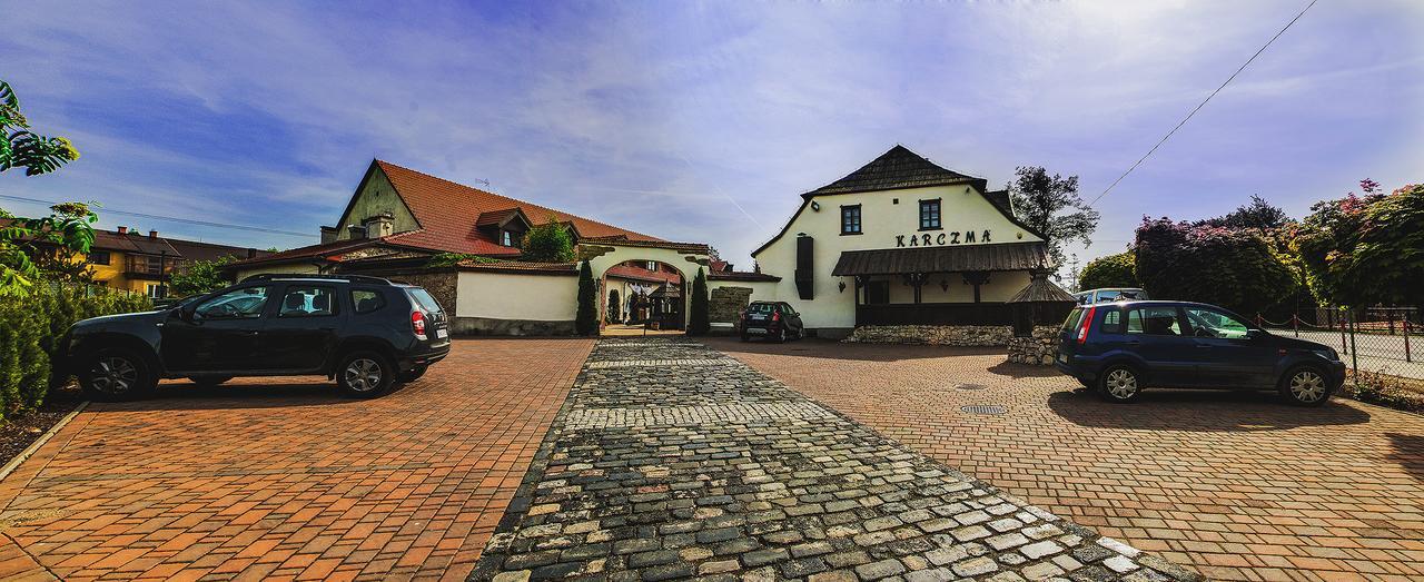Hotel Pod Kogutkiem Krzywaczka Bagian luar foto