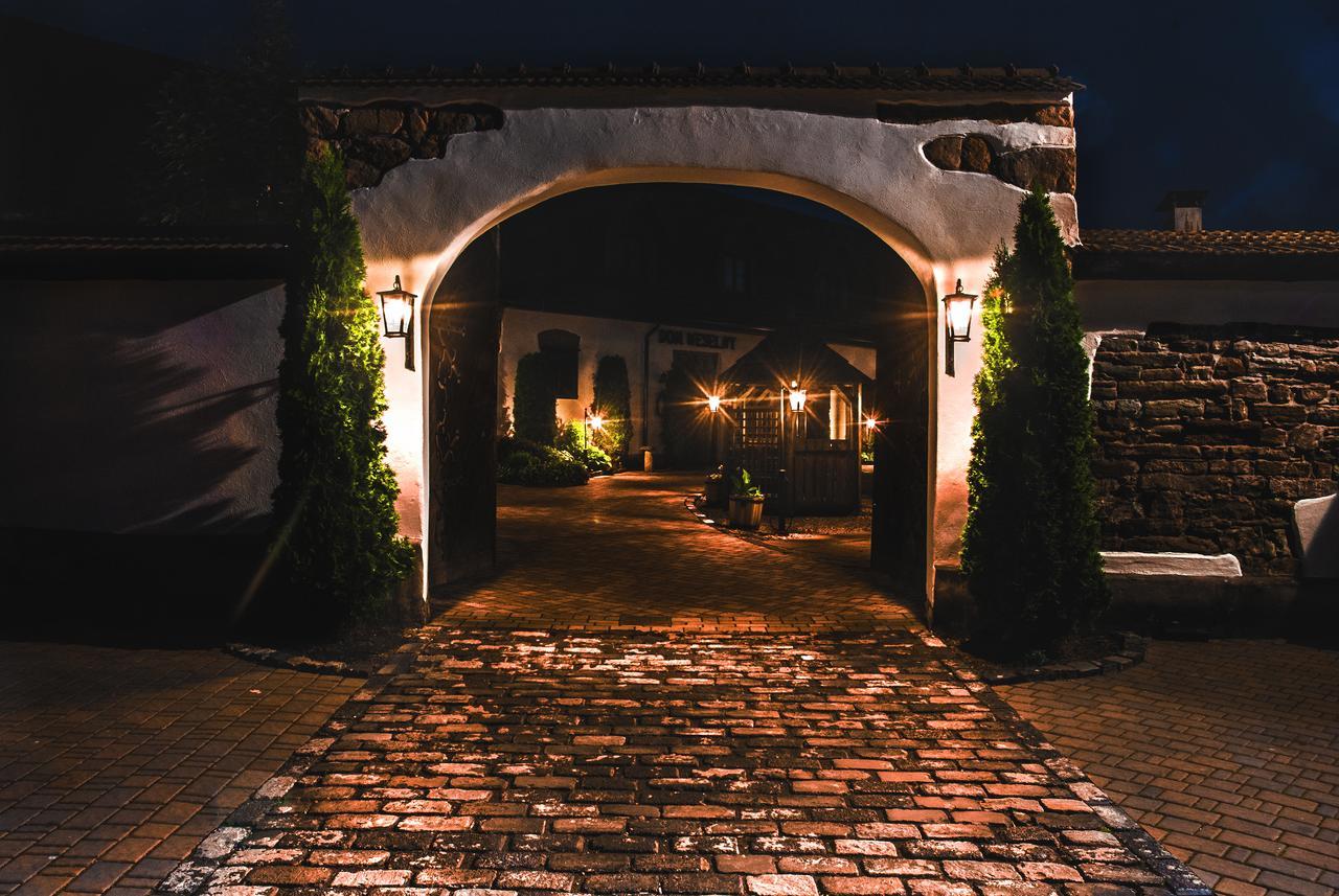 Hotel Pod Kogutkiem Krzywaczka Bagian luar foto
