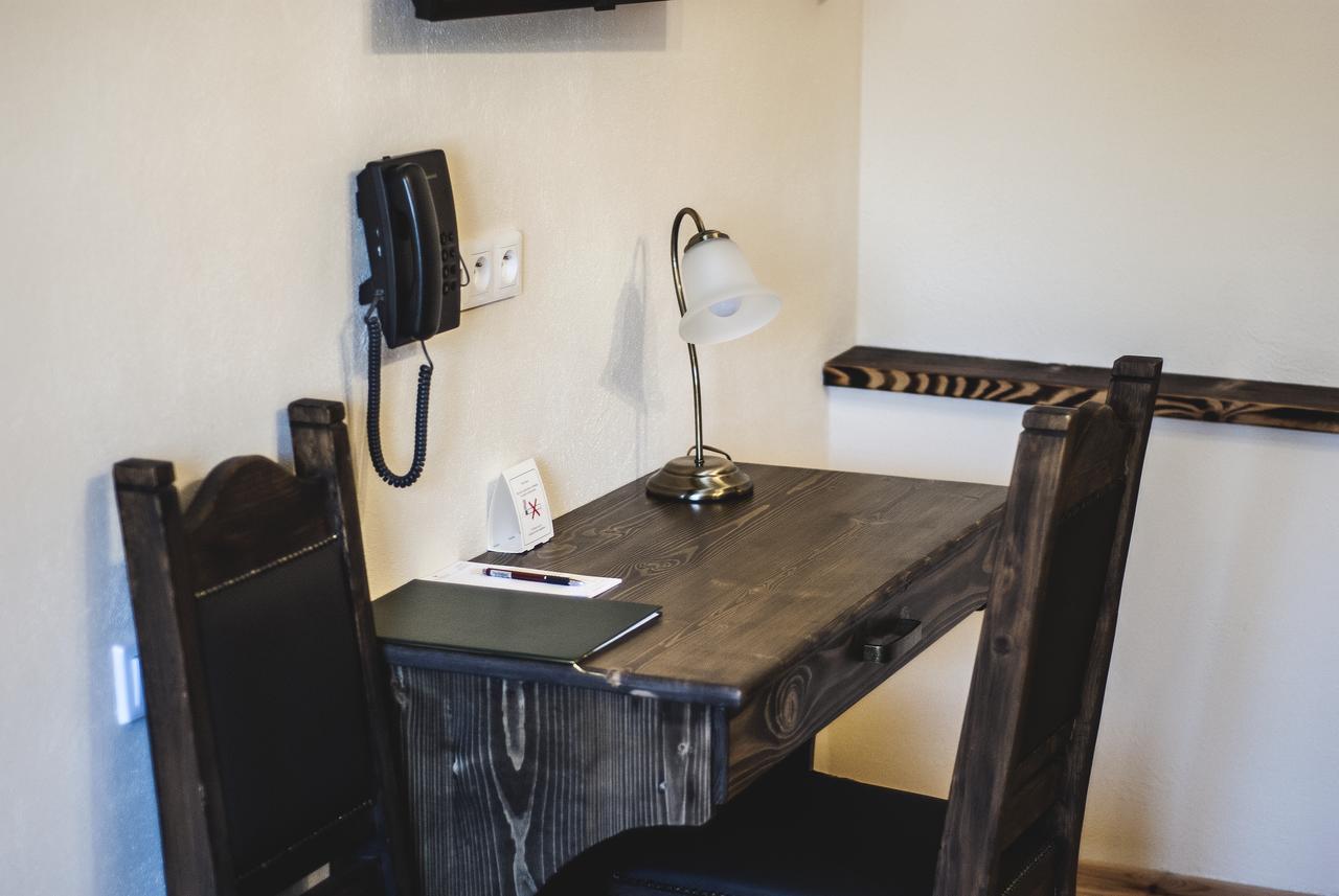 Hotel Pod Kogutkiem Krzywaczka Bagian luar foto